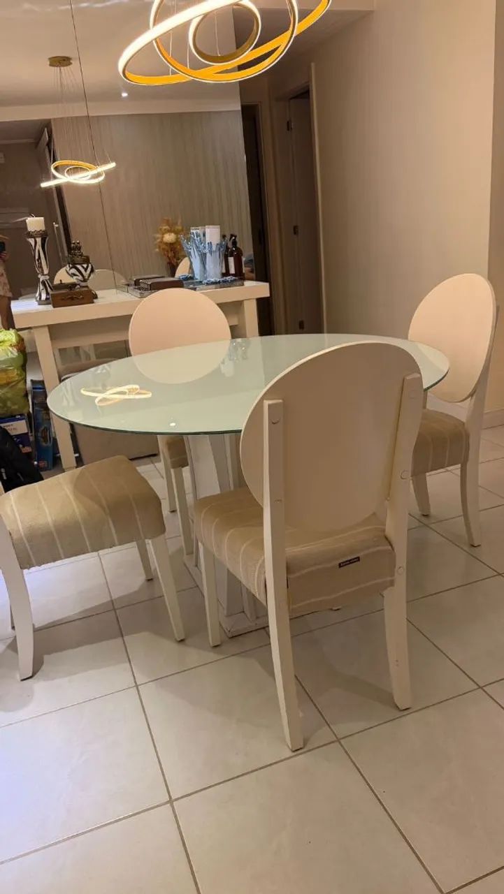  Mesa de jantar com 4 cadeiras - Foto 4