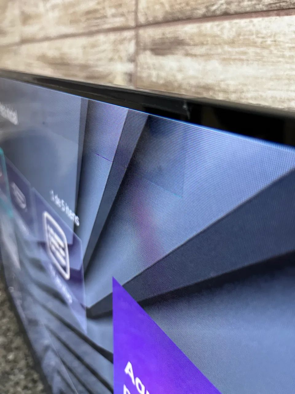 Tv smart 32 polegadas muito nova 