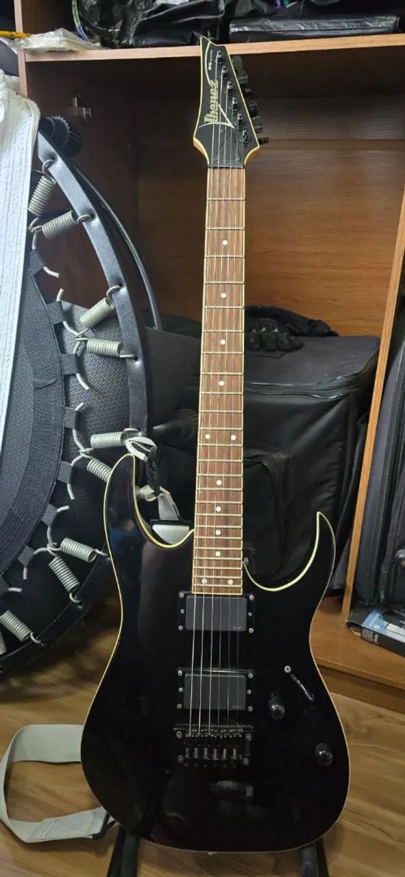 Ibanez RGR321EX com EMG 81/85