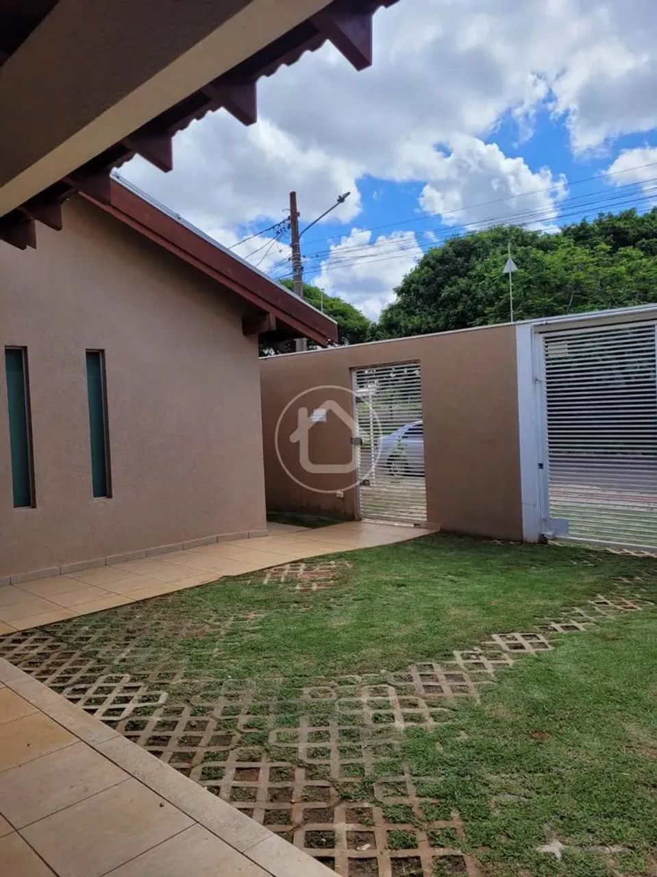 CASA COM 03 SUÍTES - Foto 4