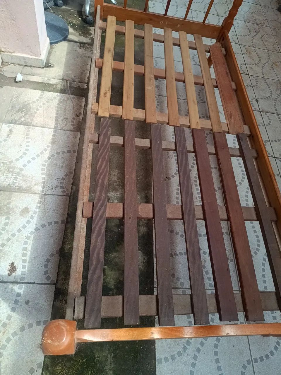 CAMA SOLTEIRO COM COLCHÃO DE MOLAS  - Foto 5