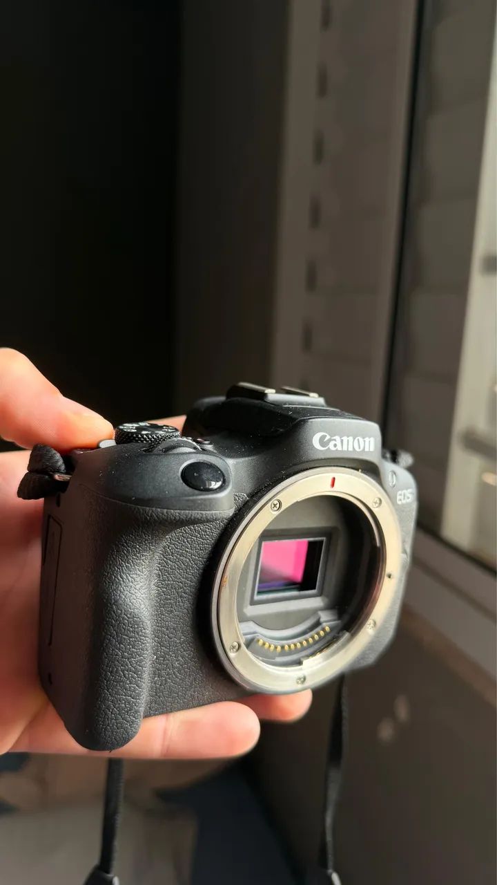 Câmera Mirrorless EOS-R100 - Foto 2