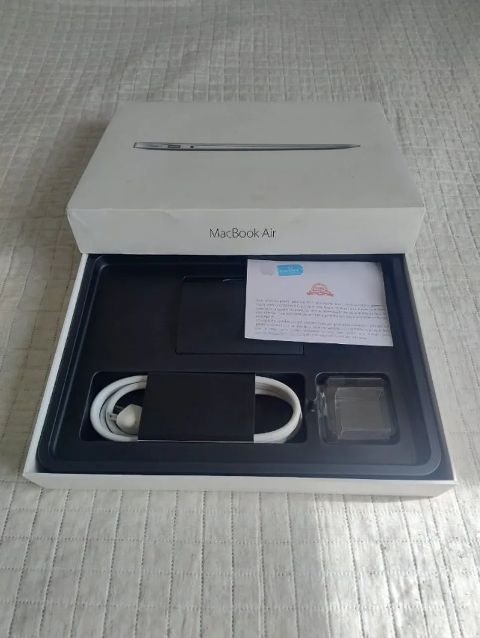 MACBOOK AIR 13' 256 SSD 8 GB RAM 2015
