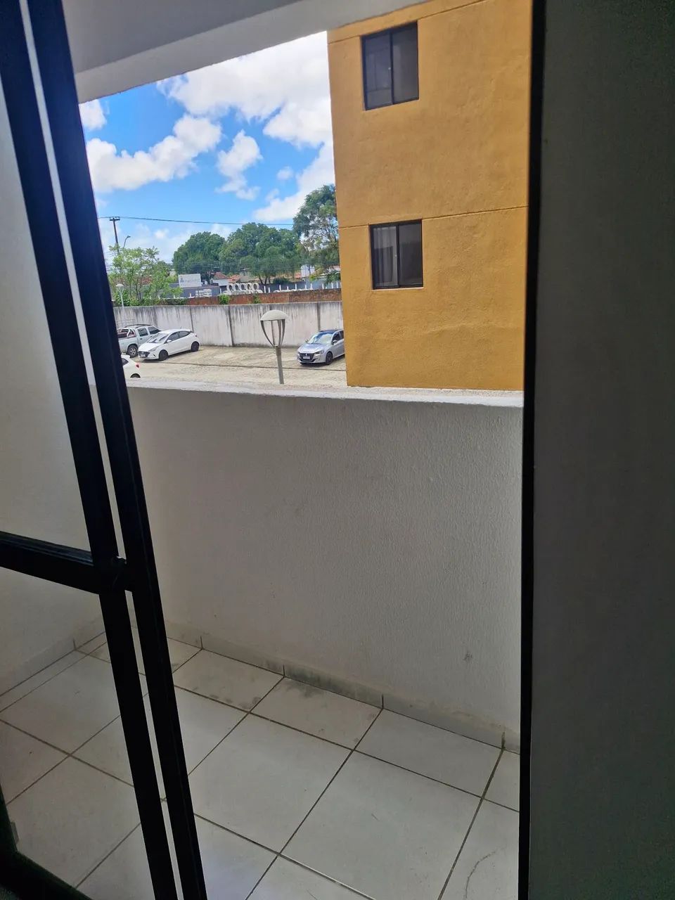ALUGO APARTAMENTO DOIS QUARTOS - Foto 3