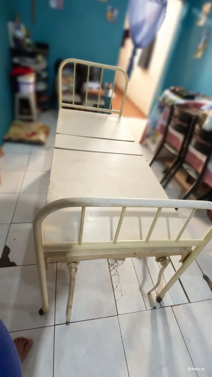 Cama Hospitalar Manual de Ferro  - Foto 3