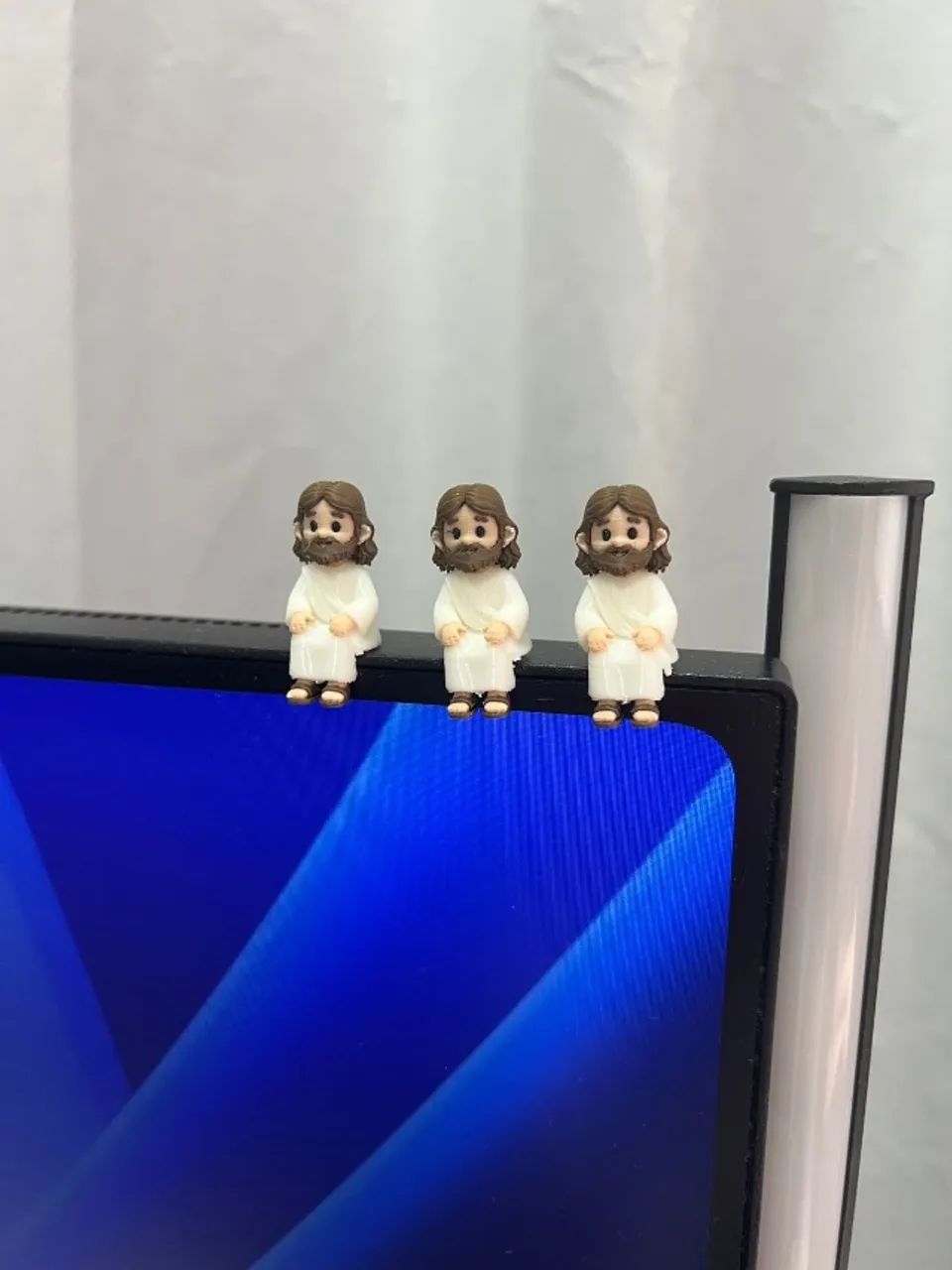 Mini Jesus para monitor 