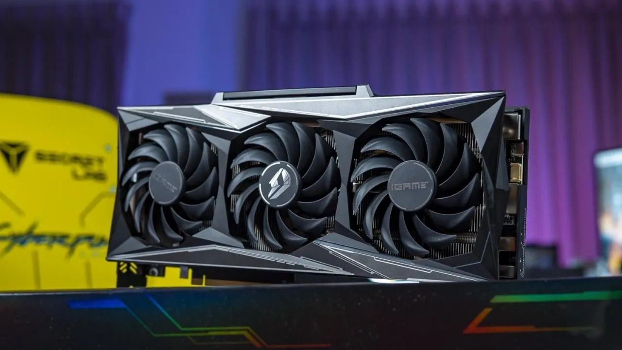 RTX VULCAN 3080 com tela LCD - Foto 2