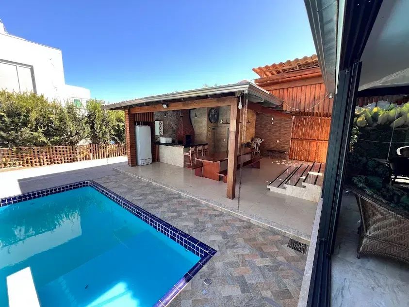 Sobrado Mobiliado com 4 suites -Aldeia do Vale -Goiania