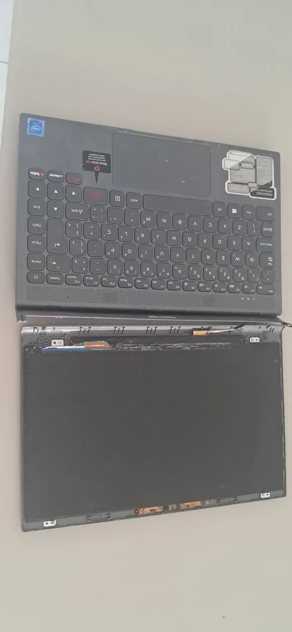 celular e notebook sucata