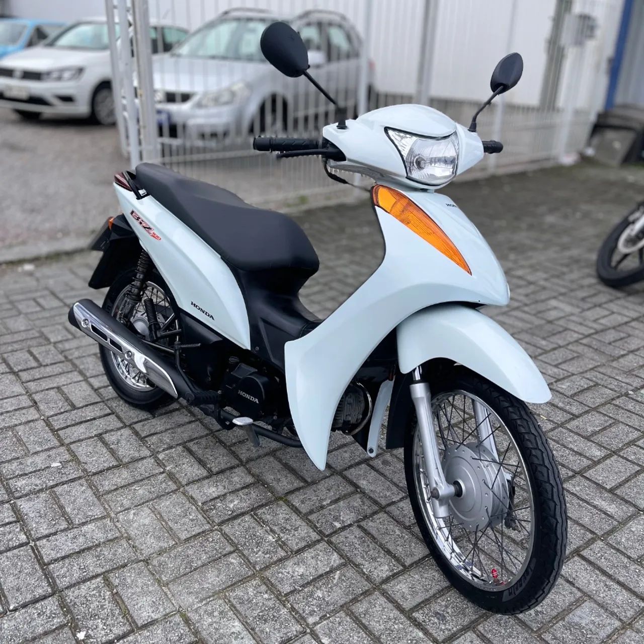 C 100 BIZ-ES