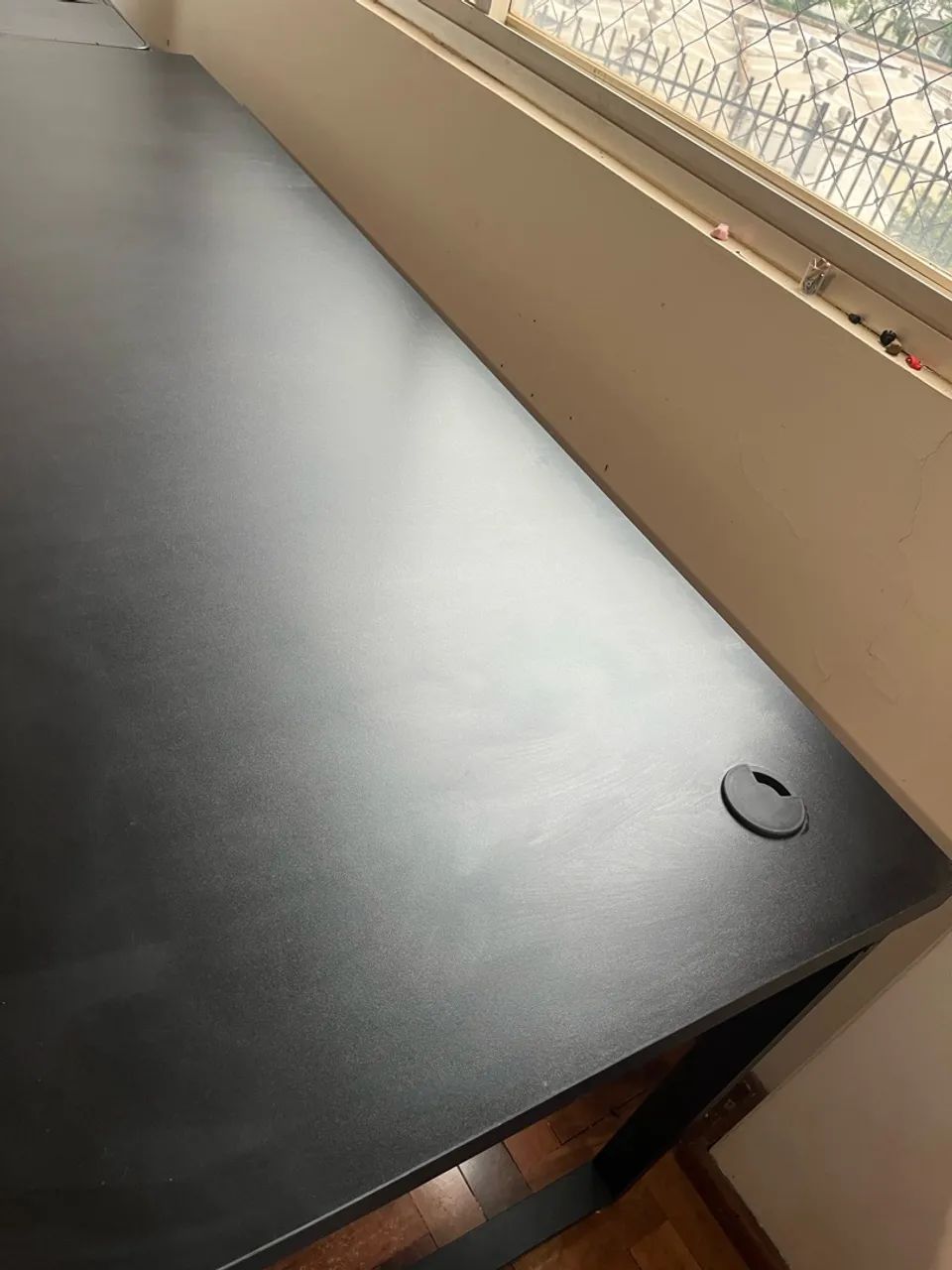 Mesa de escritório preta 1,80m - Foto 2