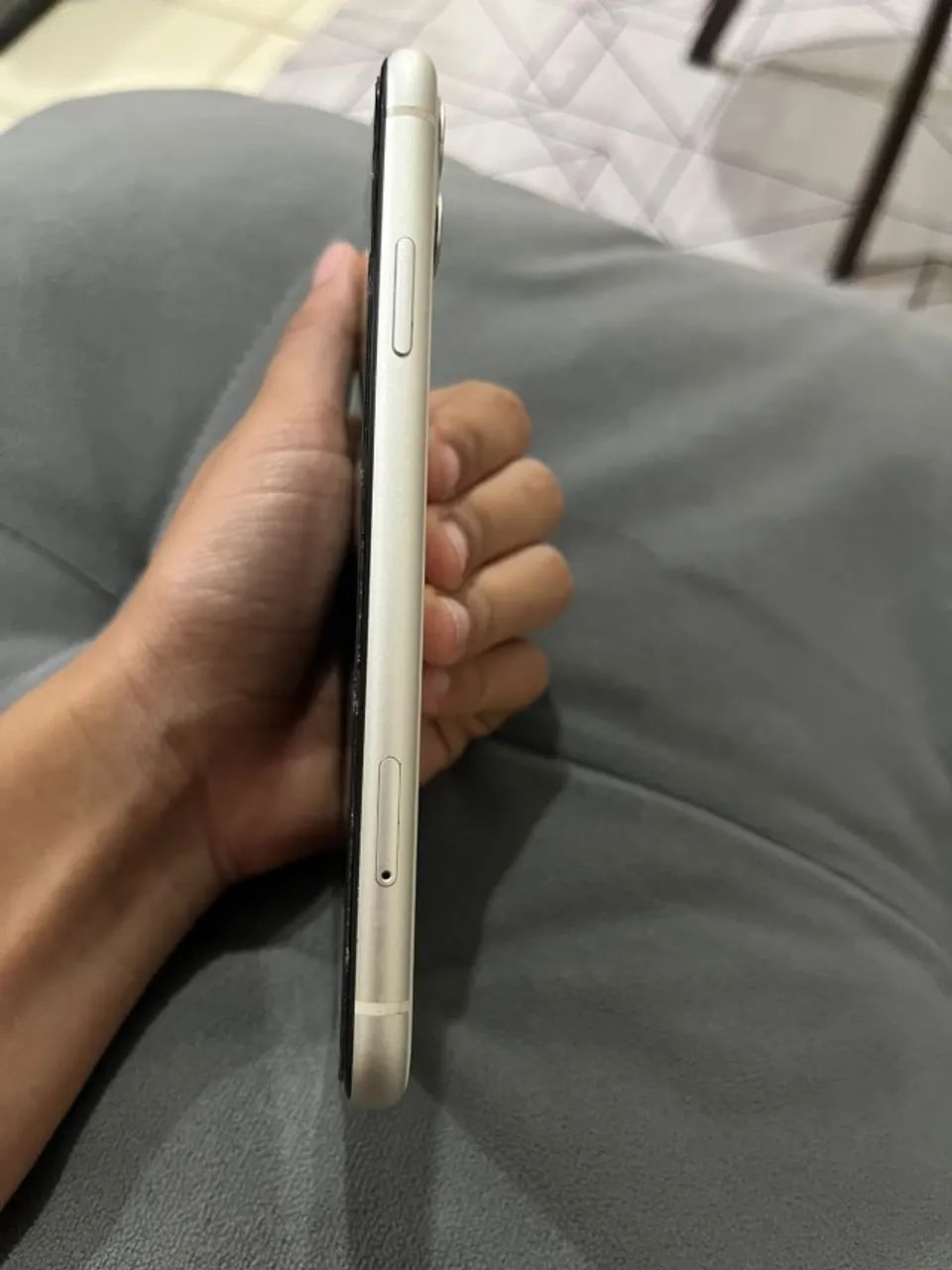 Vendo celular iPhone 11 celular reserva bateria tudo original! - Foto 4