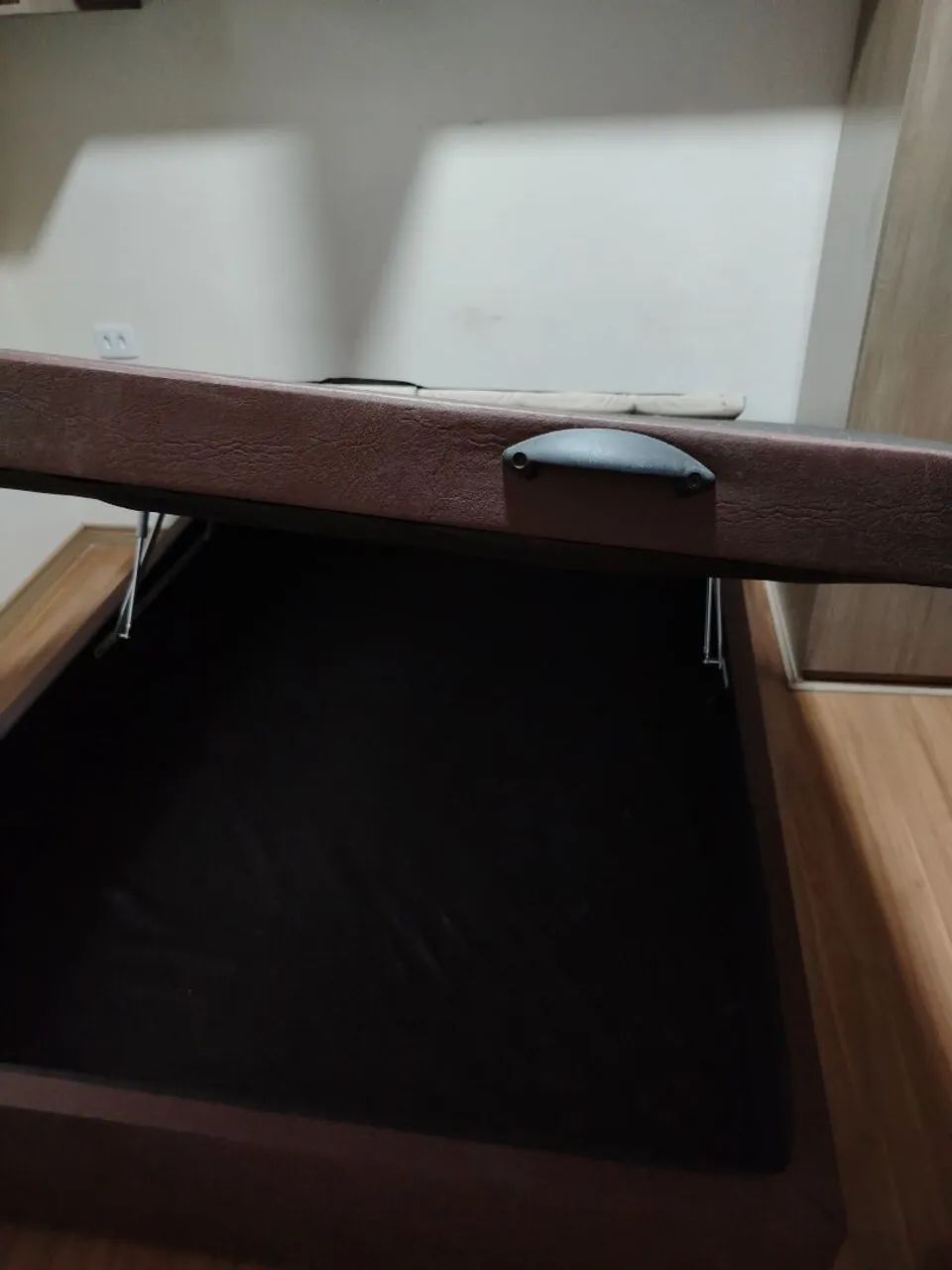 Cama box baú