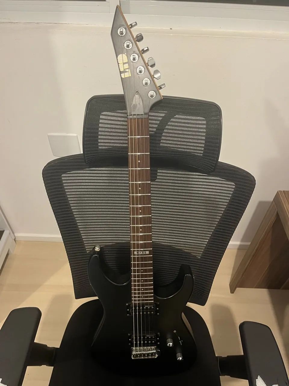 Guitarra LTD M-50