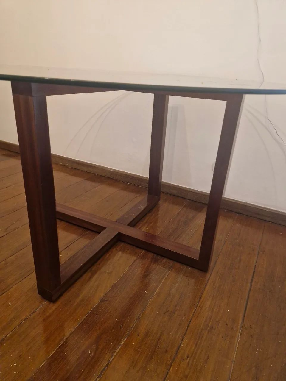 Mesa jantar tampo de vidro e Base de madeira - Foto 3