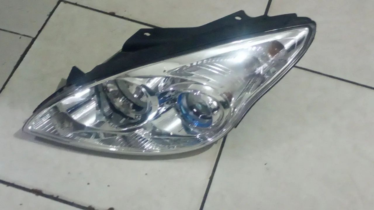 Farol i30 paralelo esquerdo 