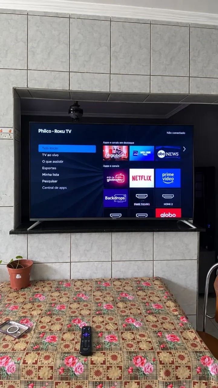Vendo essa tv da Philco 55 polegadas smart roku 
