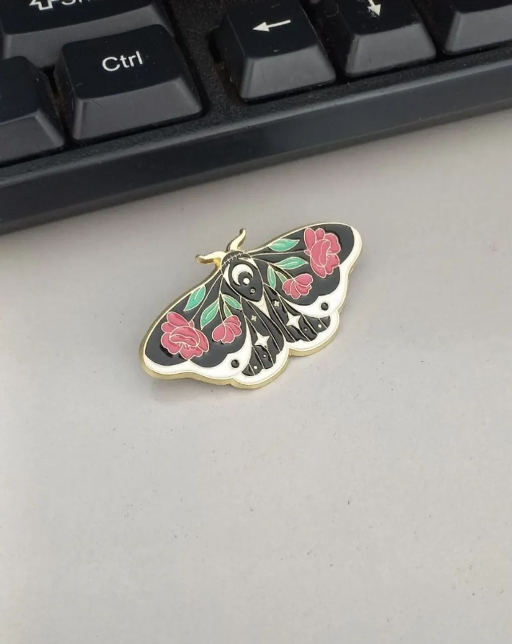 Broche de Mariposa Flor Vermelha (novo) - Foto 4