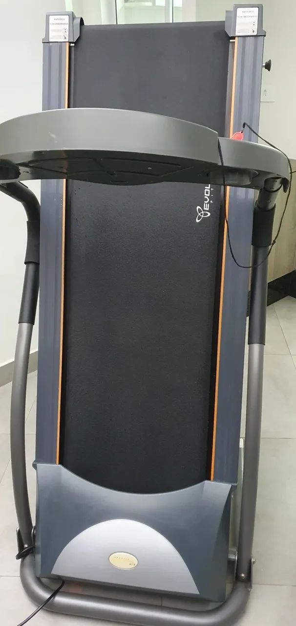 Esteira Evolution Evo 10 em ótimo estado - Foto 4