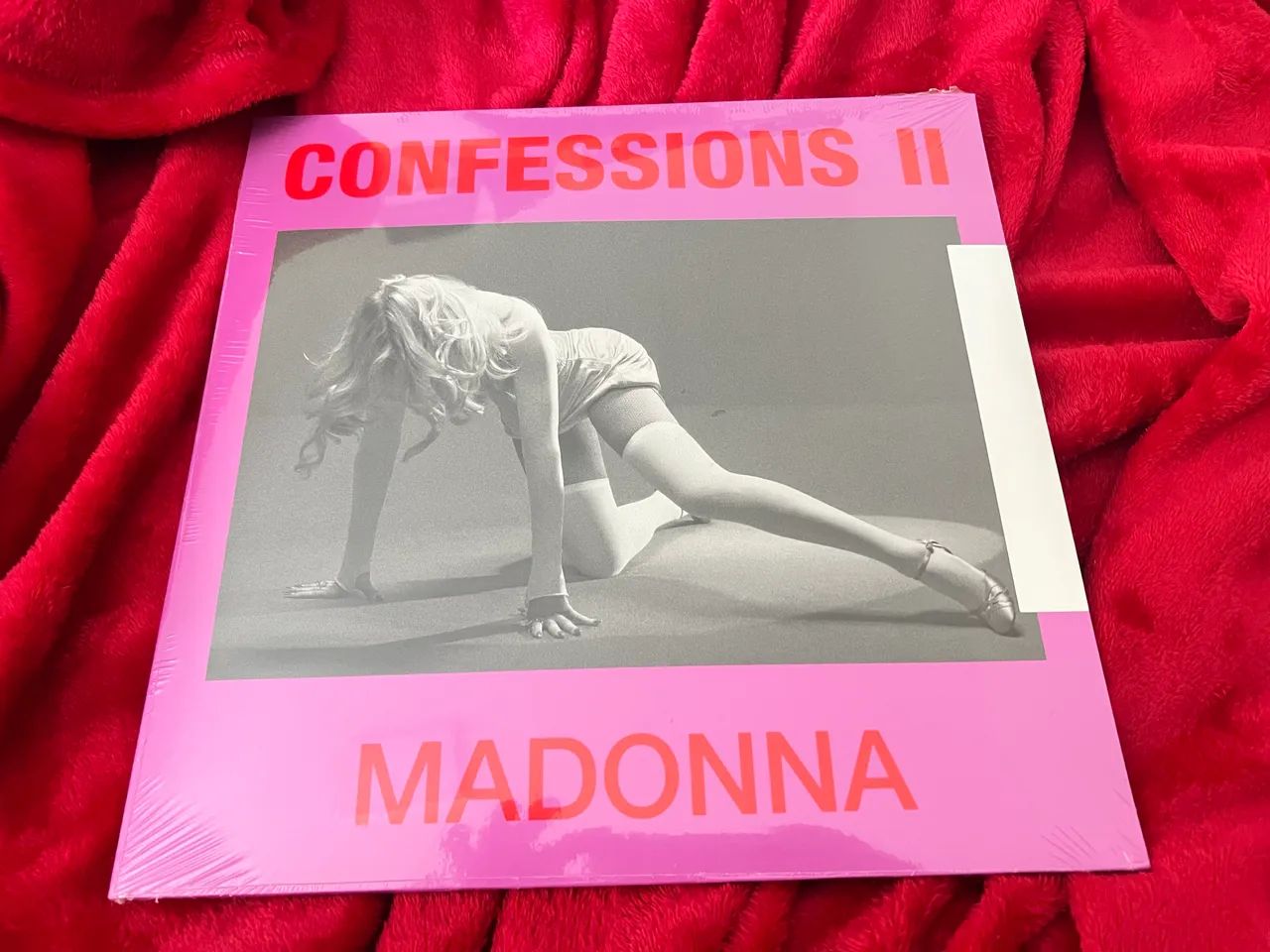 LEIA - Madonna Confessions II vinil vermelho  - Foto 3