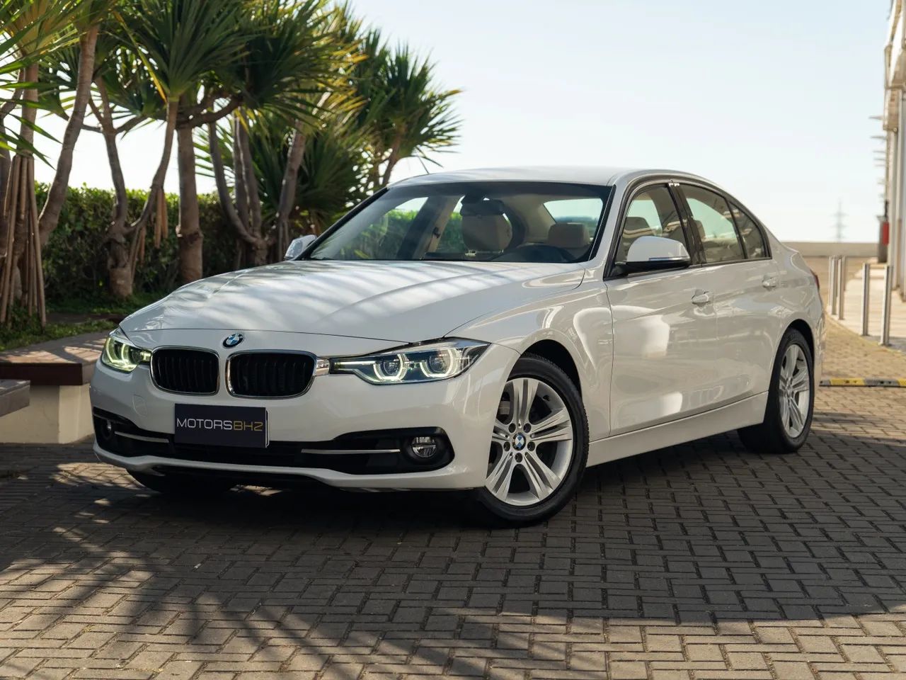 BMW 320I 2.0 16V TURBO GASOLINA 4P AUTOMÁTICO 2017