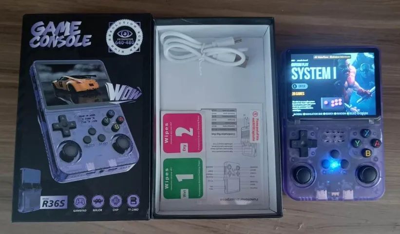 Console De Jogos Retro R36S Com Sistema Linux Tela 3,5 Polegadas 64Gb Cor Branco Ou Roxo - Foto 4
