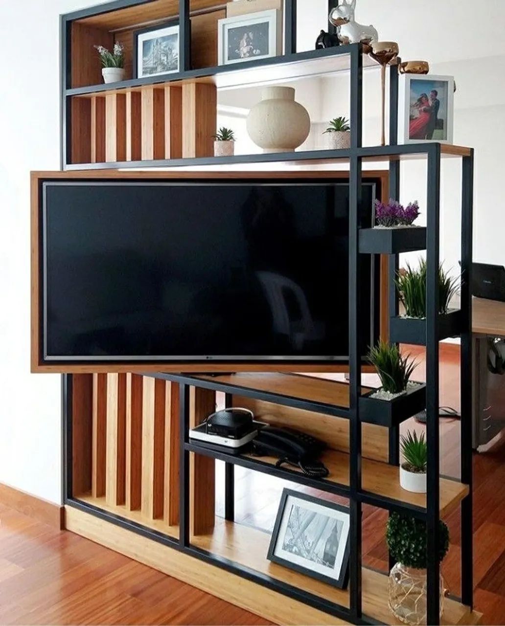 Rack industrial TV para quarto  - Foto 2