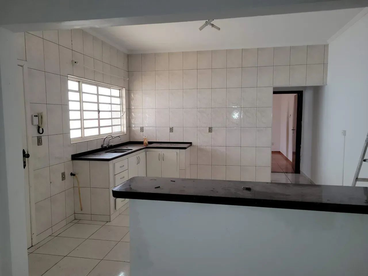 Imóvel  Centro -Tatui. Avenida Comercial e Residencial.425m2- ótimo negócio - Foto 4