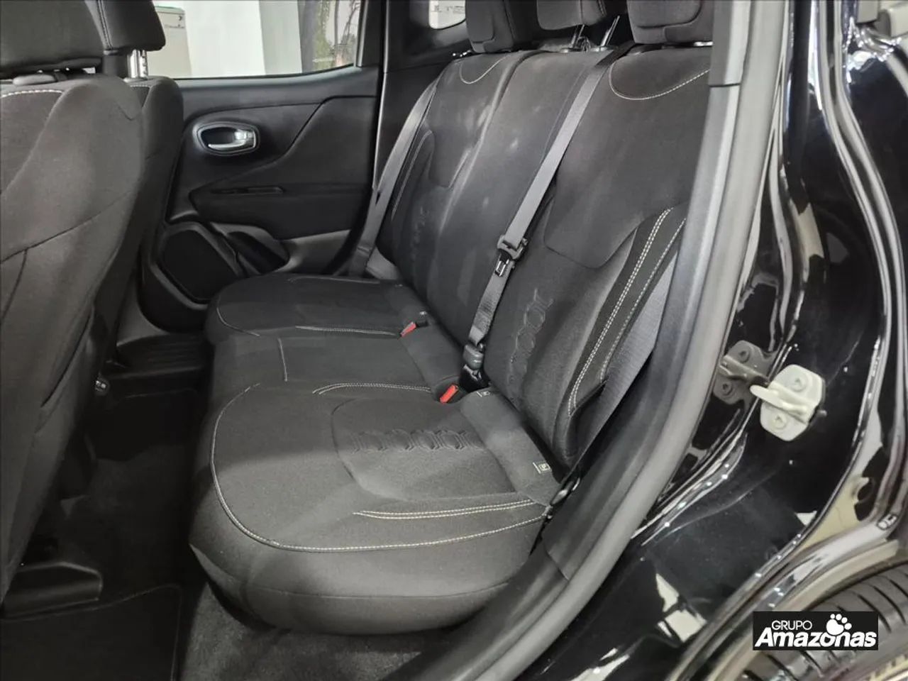 Jeep Renegade Sport T270 1.3 TB 4x2 Flex Aut., foto 8 de 20