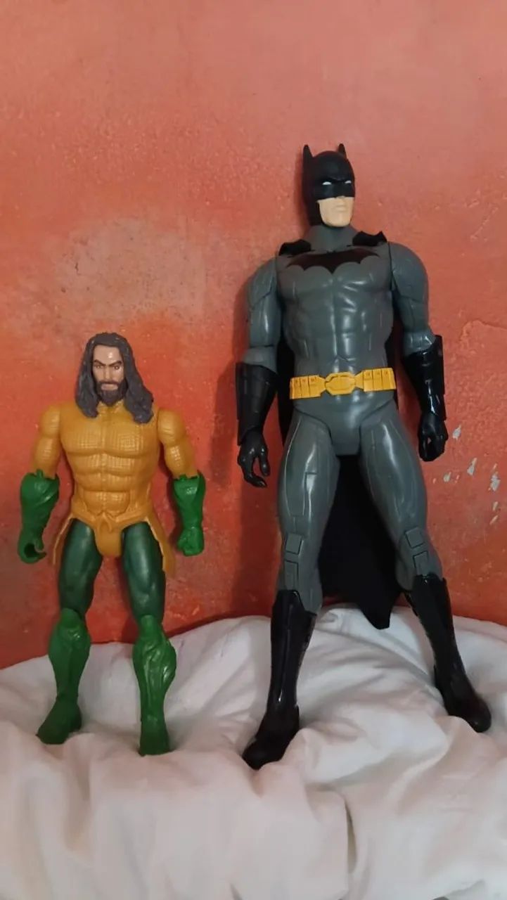 Bonecos Marvel 