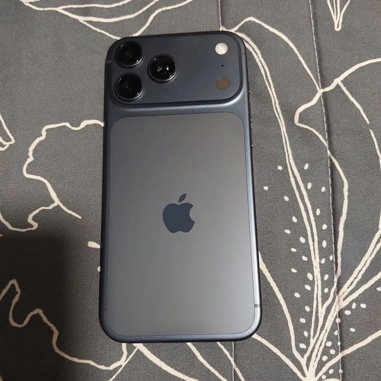 iPhone 17 Pro Max  - Foto 2