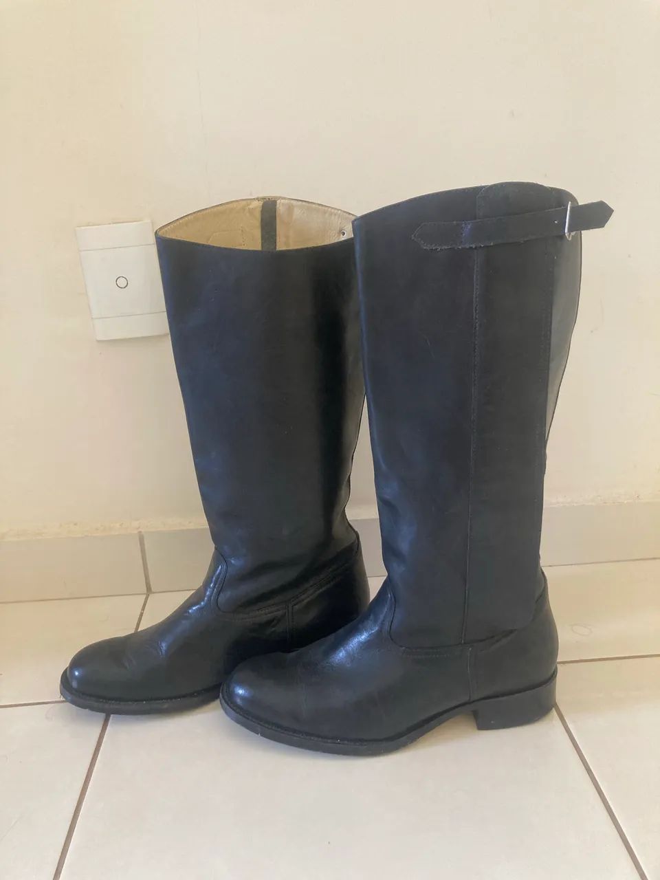 Bota Couro nova - Foto 5