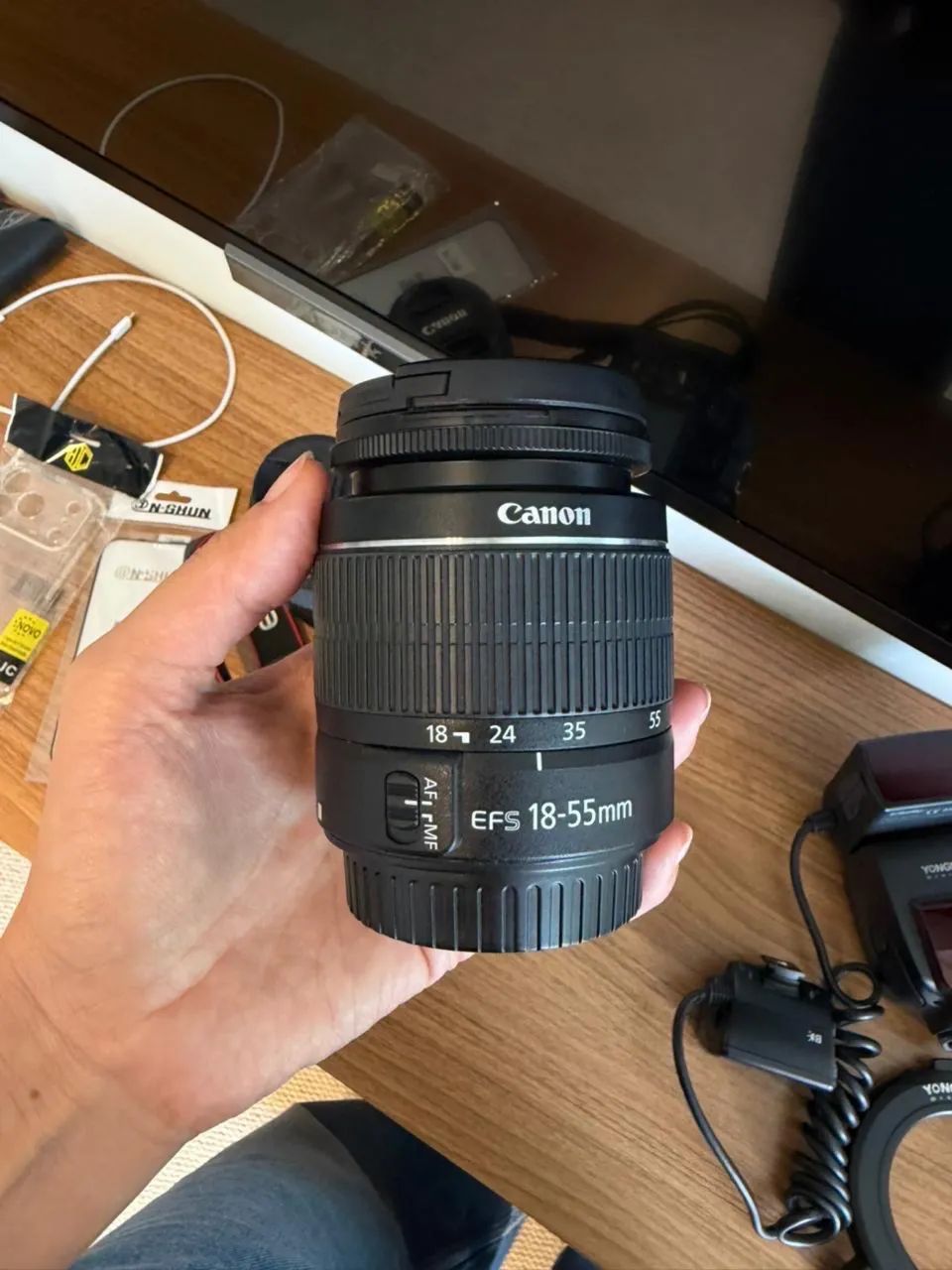 Kit Canon Rebel T6 Completo | 100mm Macro USM + 18-55mm + Flash Yongnuo  - Foto 3