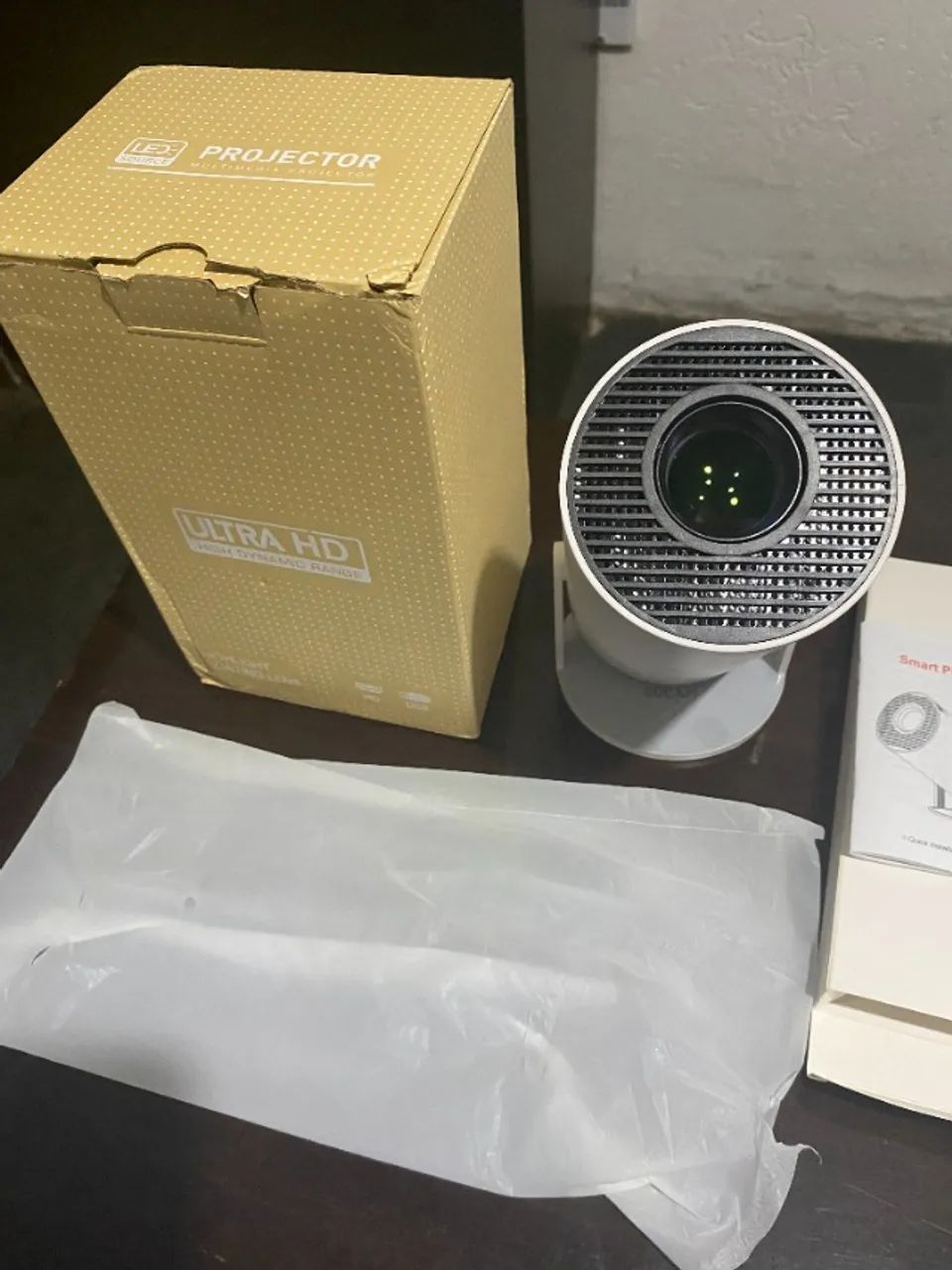 Projetor Portátil Wi-fi Lançamento Com Android HDMI  - Foto 4