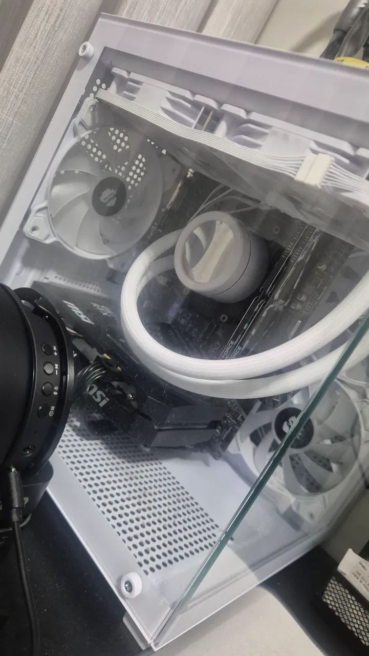 PC GAMER R7 5700x + RTX 5060 - Foto 3