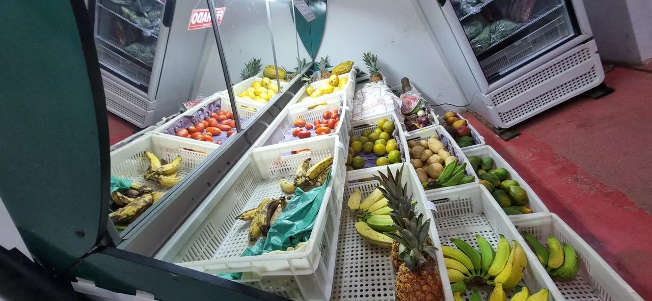 Espositor de frutas, com 16 caixas, espero, luz funcionando muito bem.  - Foto 4