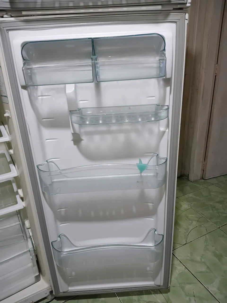 Geladeira com defeito - Foto 3