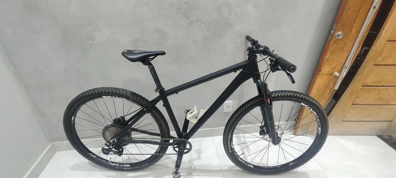 Bike Aro 29 Shimano Deore 12 Velocidades Suspensão Ar e Óleo 