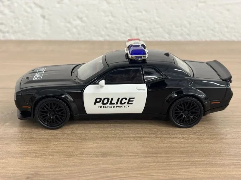 Miniatura Dodge Challenger Polícia 1:32 - Foto 2