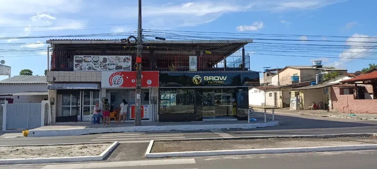 CASA COM PONTOS COMERCIAIS DE FRENTE AO CARREFOUR - Foto 2