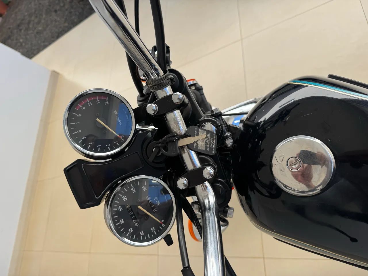 Suzuki Intruder 250 cc 2001 - Foto 4