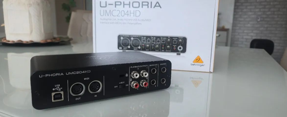 Interface de áudio Behringer U-Phoria UMC204HD - Foto 3