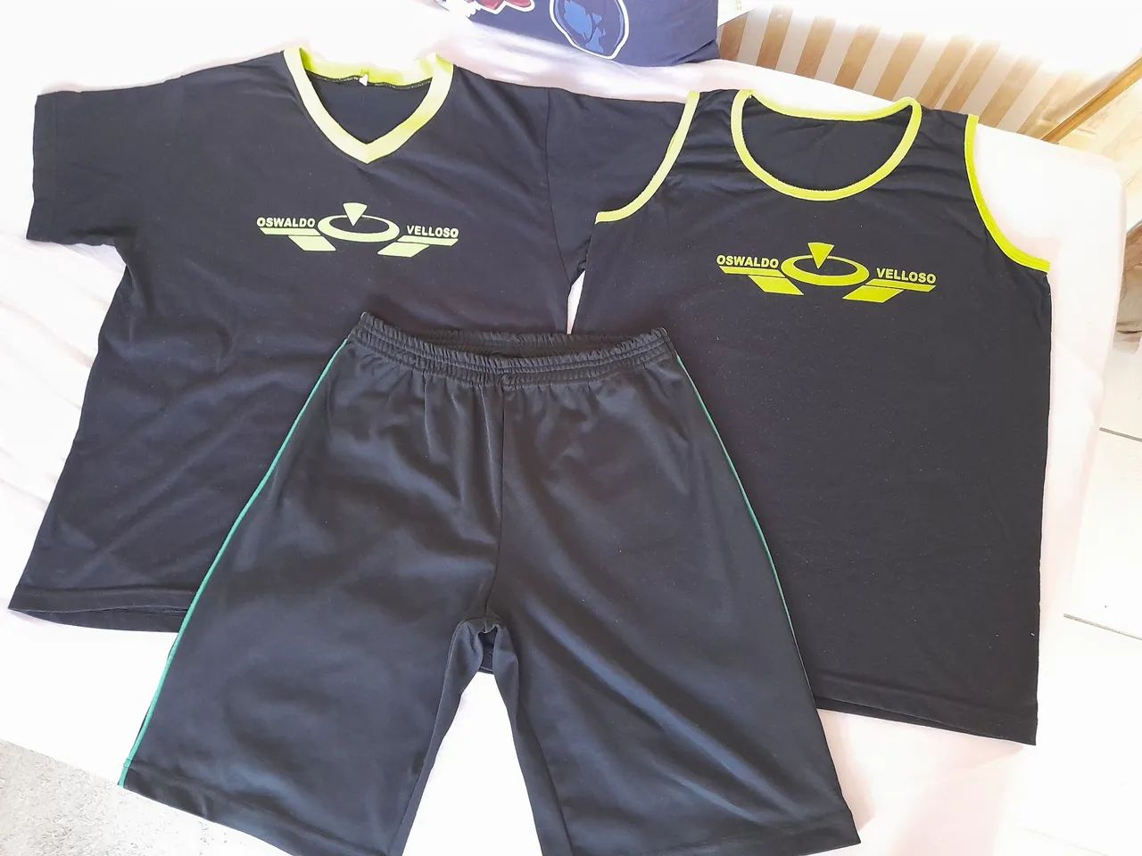 Uniforme escolar  - Foto 2