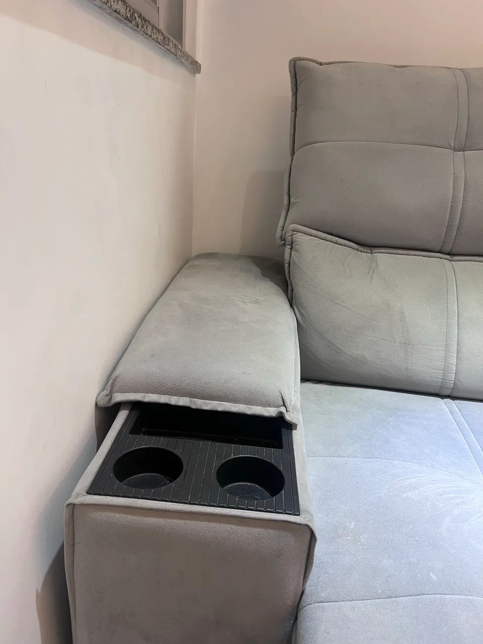 Sofá retrátil cinza  - Foto 2