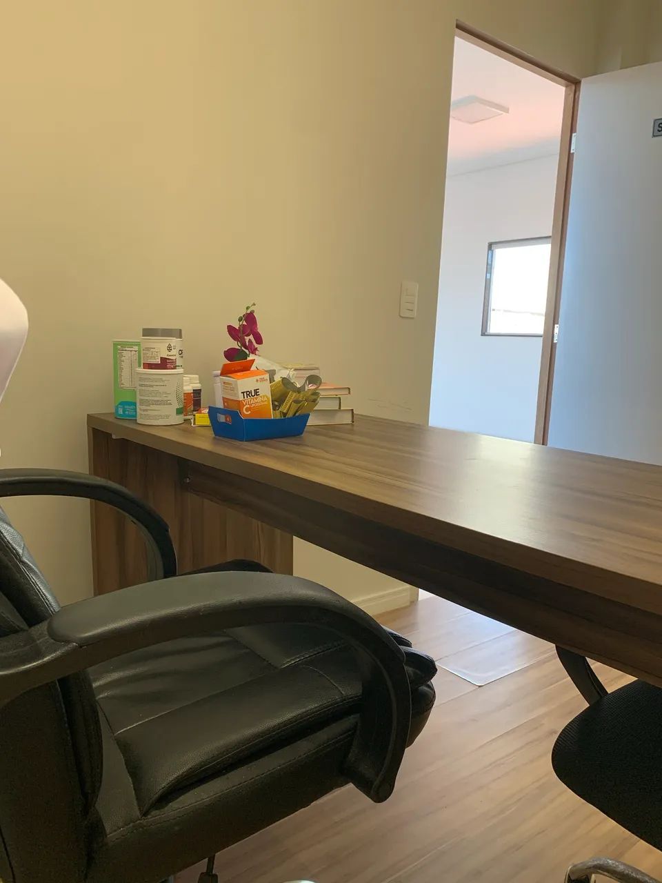 Escritório mobiliado 