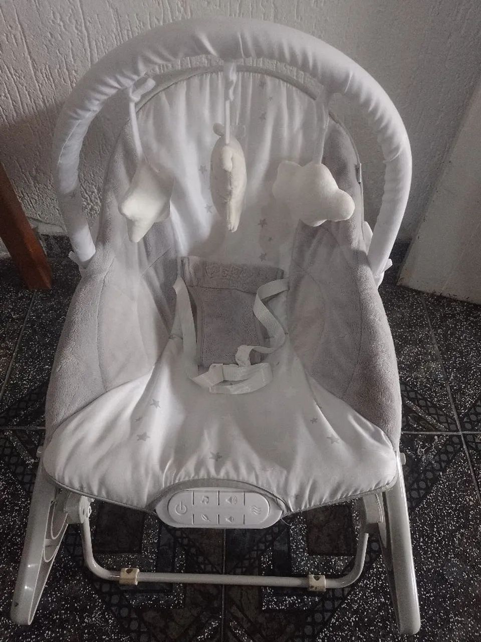 Cadeirinha Vibra e Toca
