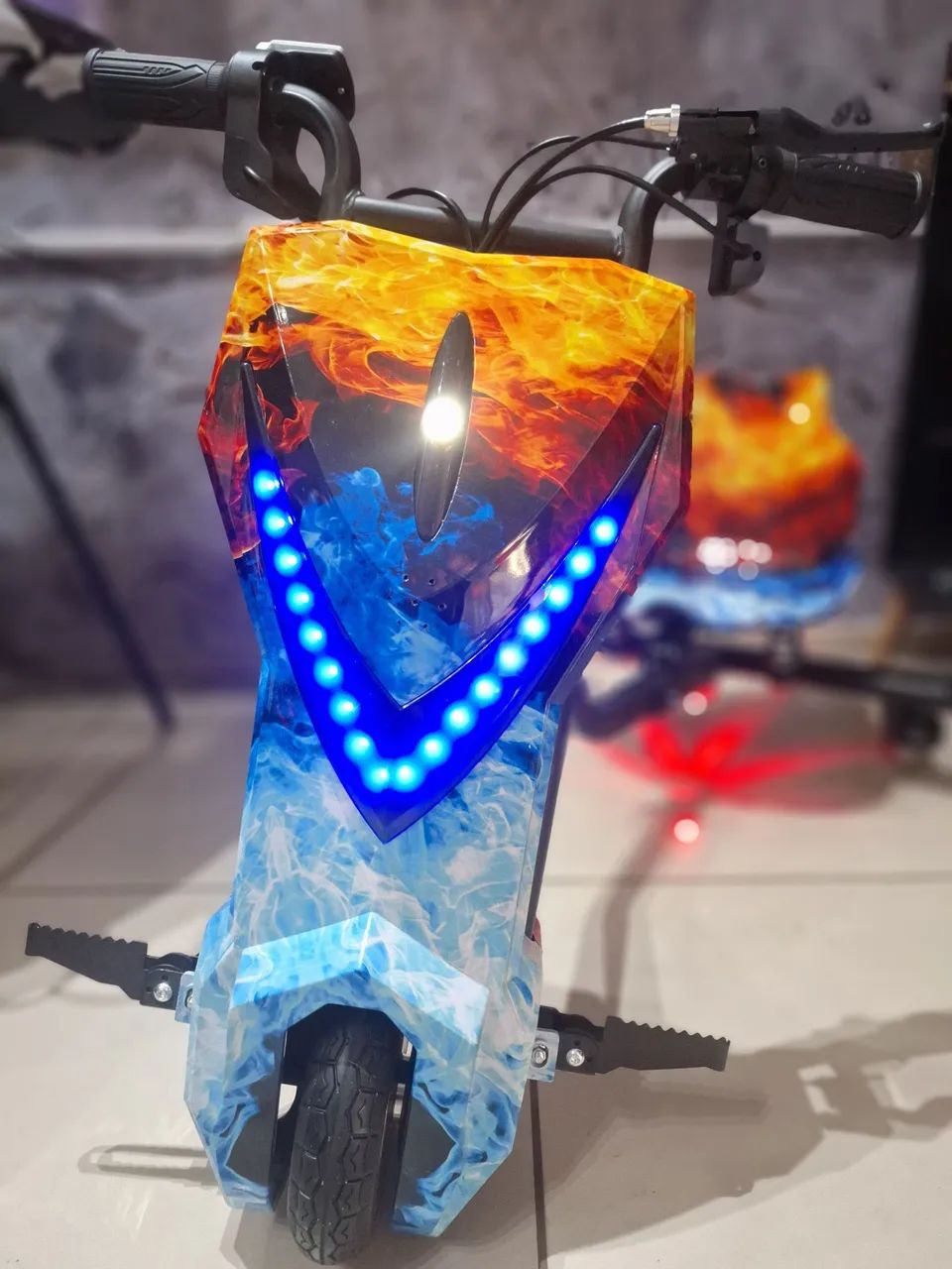 Triciclo DRIFT 250w com amortecedor roda 8" - Foto 3
