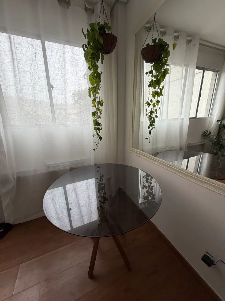 Mesa de vidro temperado fume