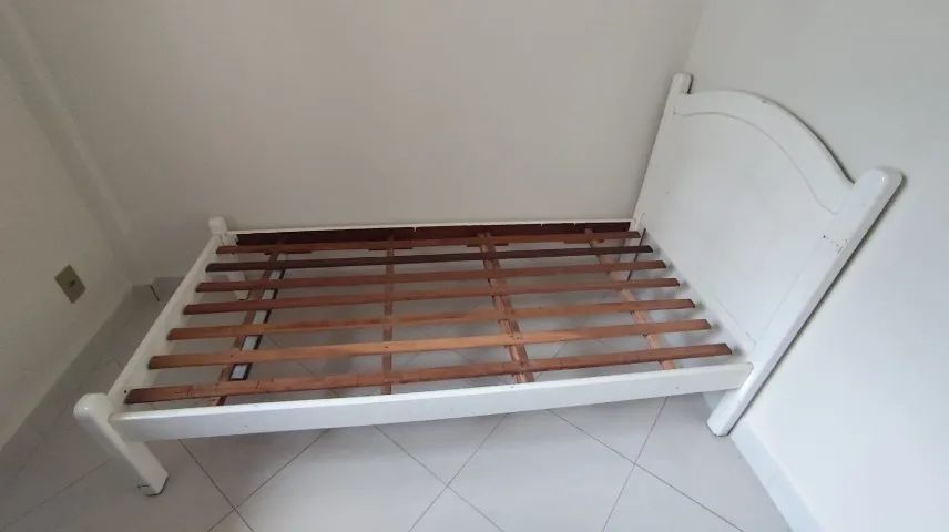 Cama USADA para solteiro em madeira - Foto 4