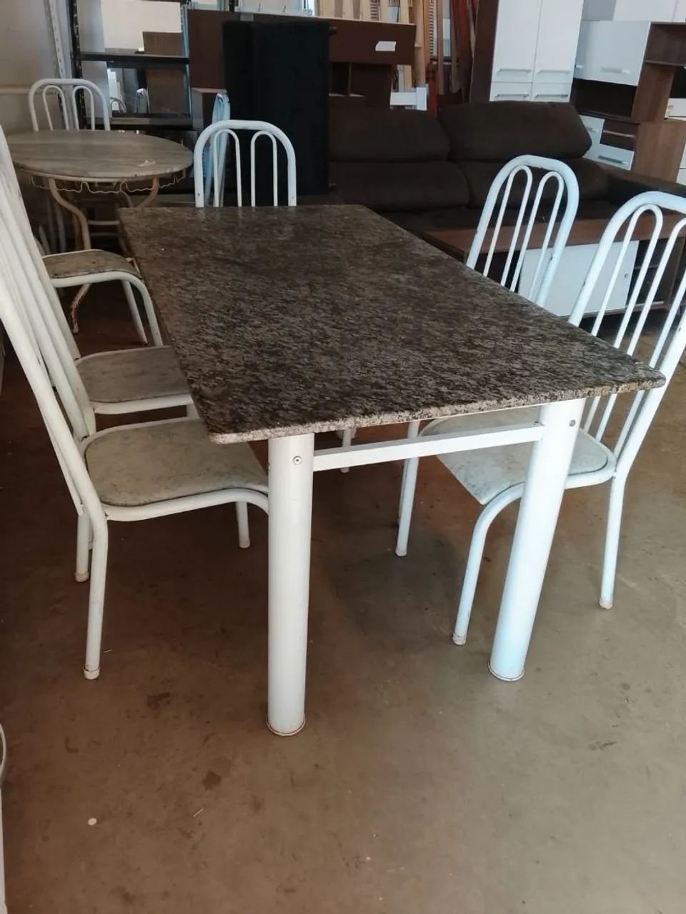 Mesa com cinco cadeiras USADAS ENTREGA dentro de Uberlândia MG  - Foto 4